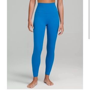 Lululemon Wunder Under Blue Nile size 4